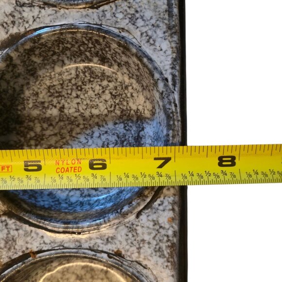 Vintage Enamelware Speckled Gray 8 Cup Muffin Pan Farmhouse Rustic Antique Decor - Picture 3 of 16